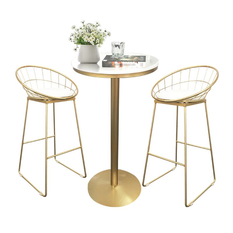 Mesa de barra de metal de oro de estilo glamoroso interior 41.3 "h Table de bistro de pedestal