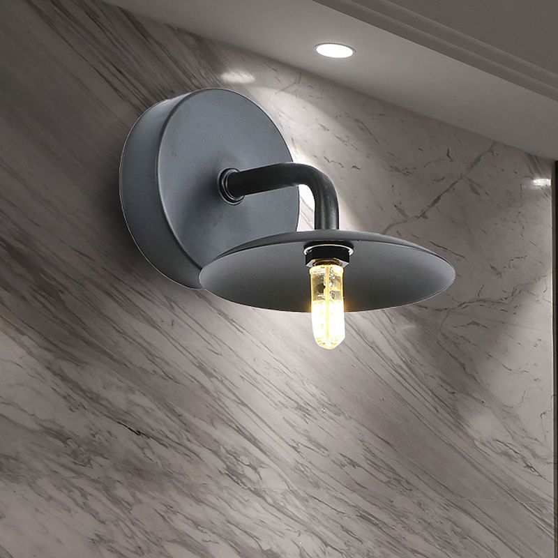 Shade Flat Metal Wall Lightsing Industrial Vintage 1 Light Bedroom Light en negro