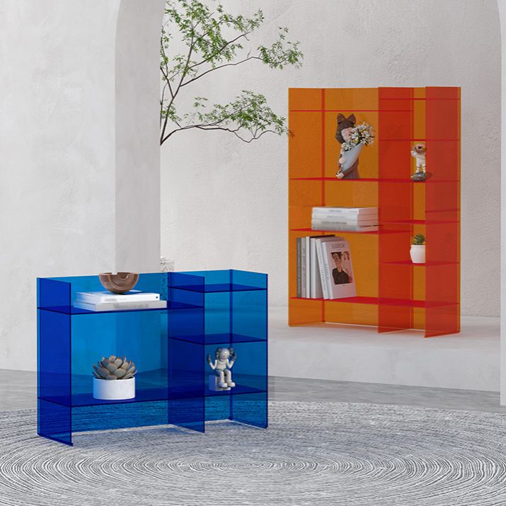 Libreria in stile scandinavo chiuso per l'ufficio di casa