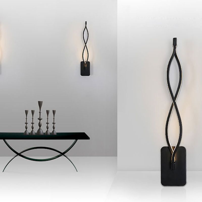 Acrylic Linear LED Wall Sconce in Modern Simplicity Aluminium 2-Light Wall Lamp for Interior Spaces