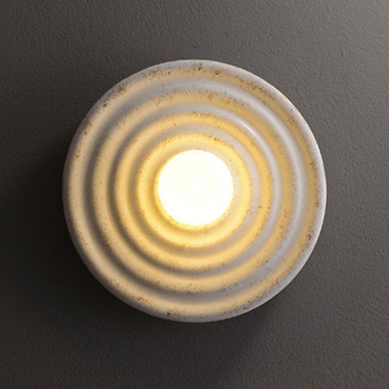 Nordic Style Wall Mount Light Circle Shape Resin Wall Lamp for Living Room
