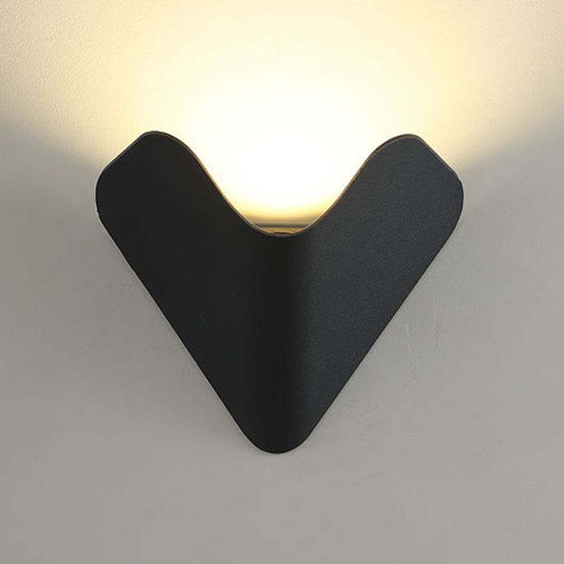 Modern Style Triangle Shape Wall Sconce Metal 1 Light Sconces for Outdoor
