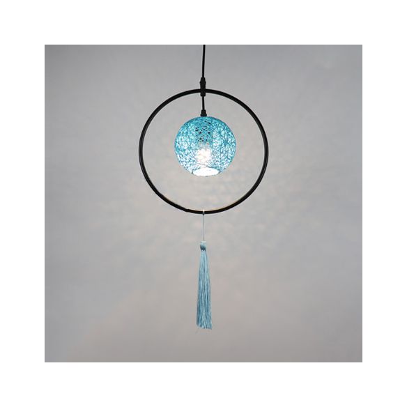 Asian Style Ball Anhänger Lampe gewebt Rattan 1 Glühbirne hängende Licht in Beige/Blau/rot mit Quasten