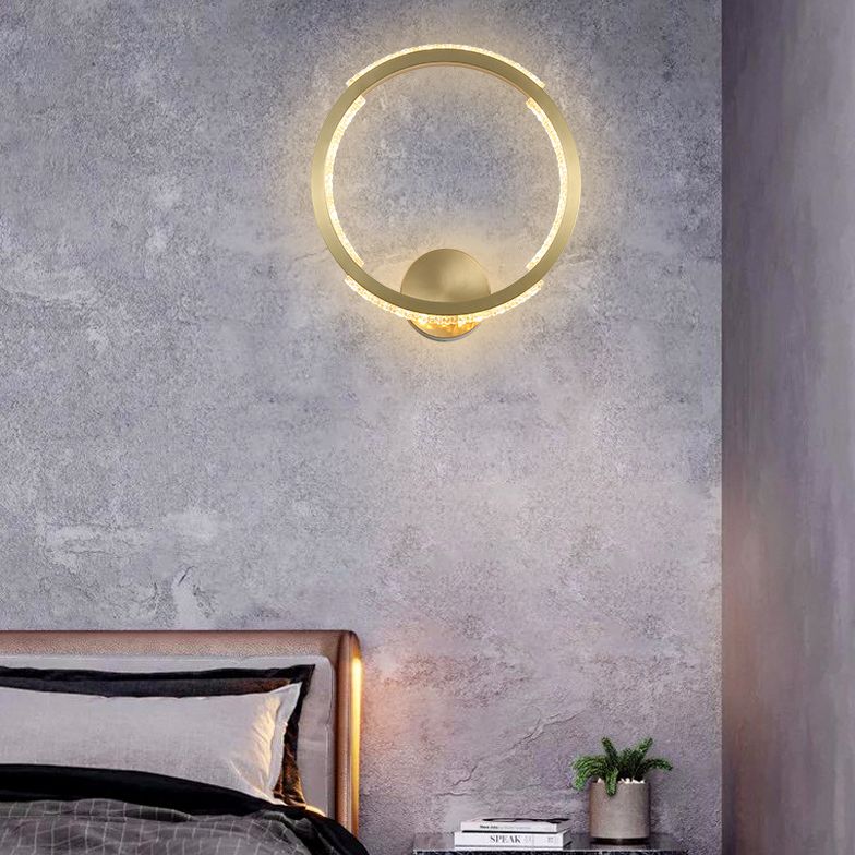 Fashion Circle Metal Wall Sconce Light Ambient Light Sconce Light in Gold Finish
