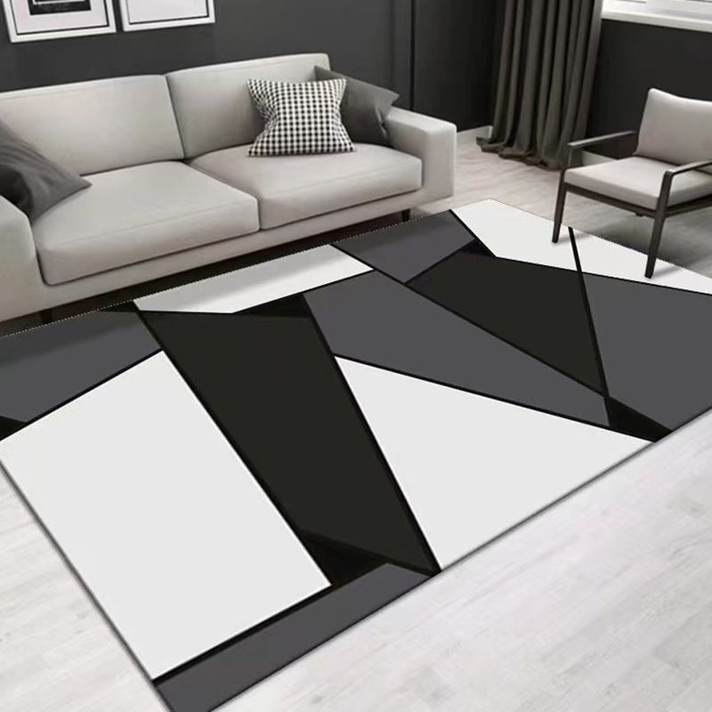 Tappeto grigio con stampa di geometria poliestere moderna tappeto resistente alle macchie per soggiorno