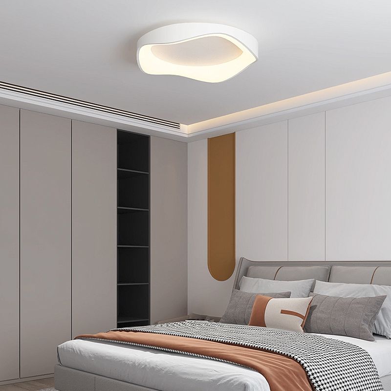 Nordic Flush Mount Metal LED Ceiling Light Fixture for Living Room