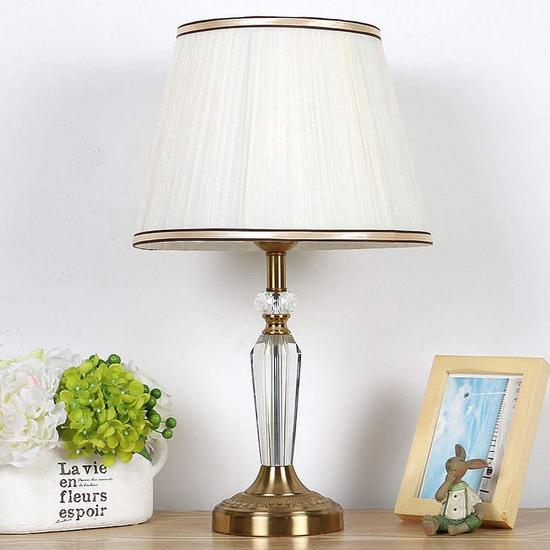 Tissu tambour nightand lampminmalisme simple tête de vie de nuit lumière nocturne en blanc avec déco cristal