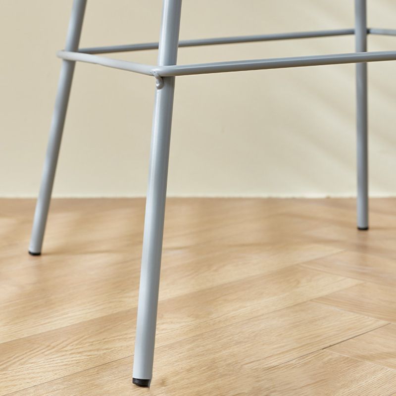 Scandinavian Matte Finish Metal Bar Stool Milk Tea Shop Footrest Stool