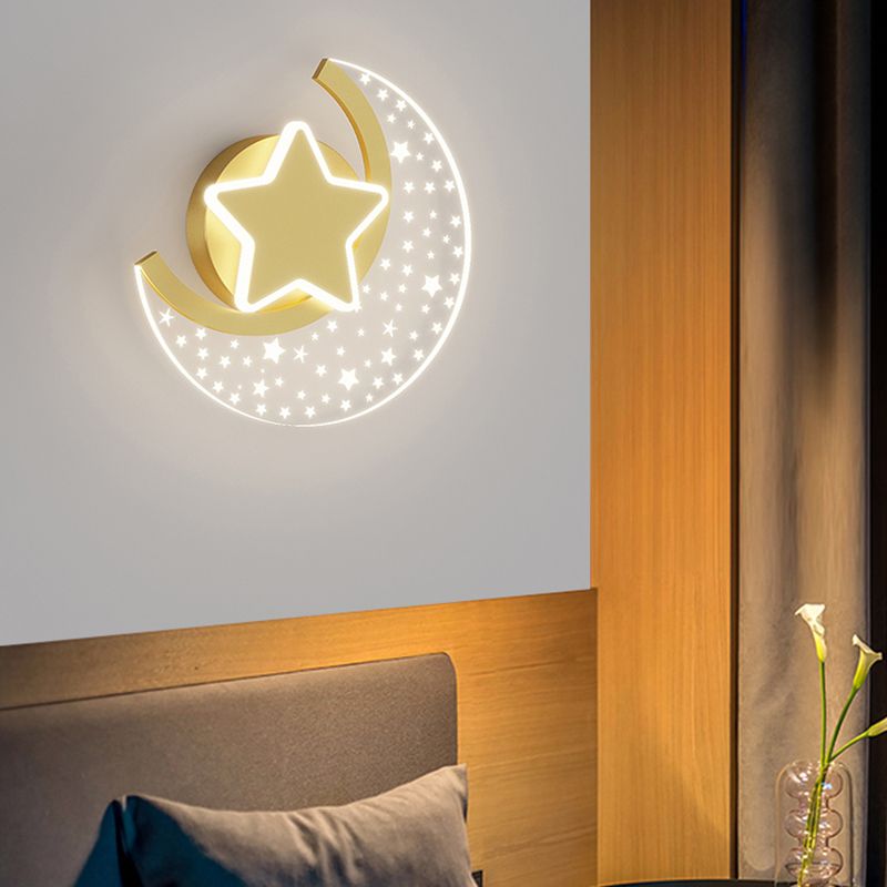 Iron and Acrylic LED Wall Light in Gold and Clear Minimalist Wall Sconce