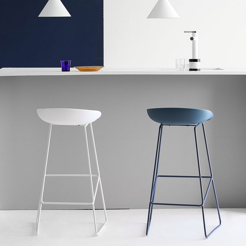 Plastic Bucket Seat Bar Stools Scandinavian Bristol Stool with Iron Base