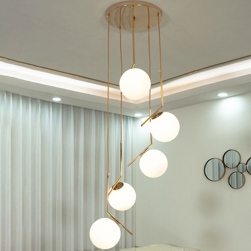 Sphères pendantes des luminaires suspendus nordics simples de plafond en verre blanc pour restaurant