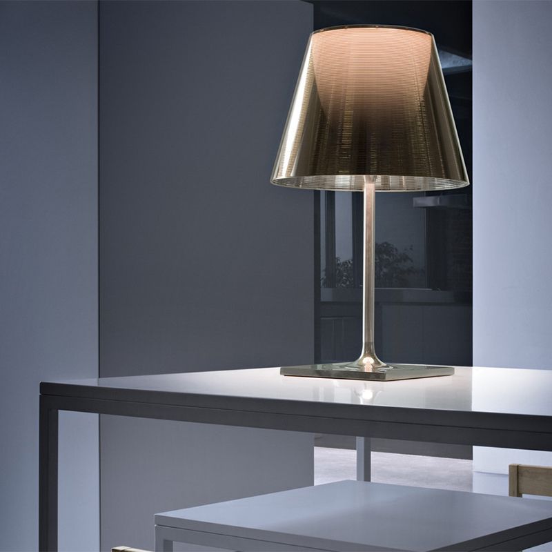 Noordse eenvoudige tafellamp moderne stijl glazen bureaulamp voor studeerkamer