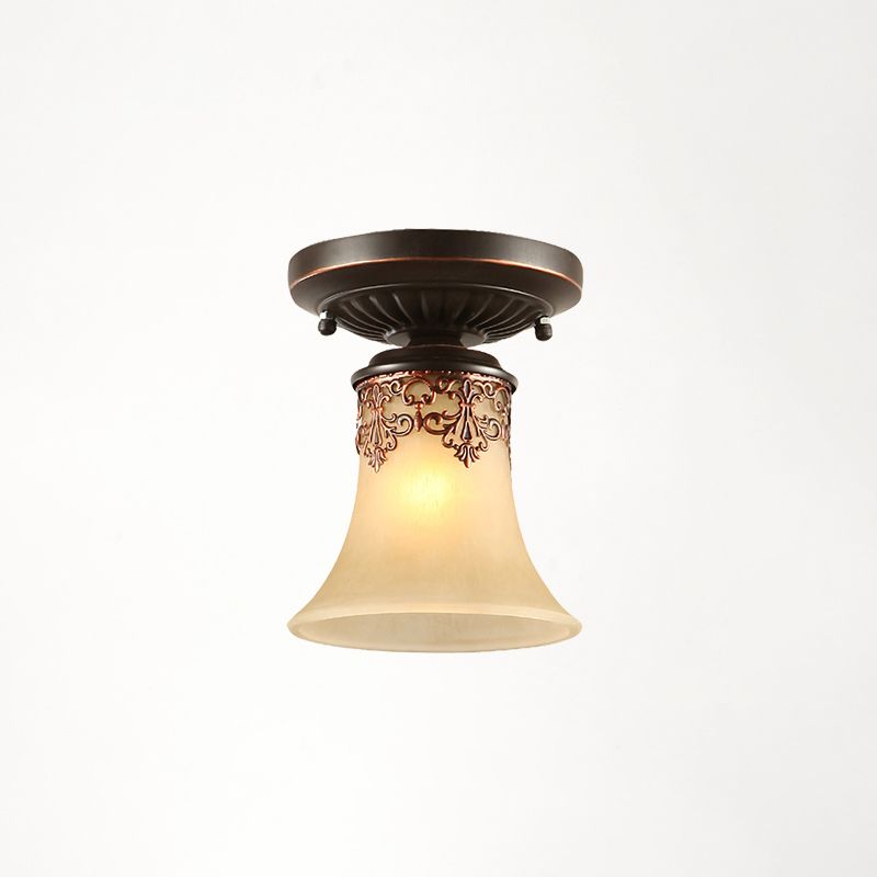 Lámpara de techo de sombreado negro pasillo de vidrio simplista cerca de la lámpara de techo