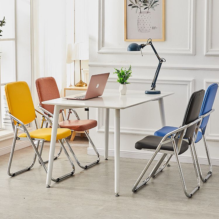 Silla moderna para interiores y exteriores, silla lateral de comedor plegable sin brazos con respaldo abierto de metal