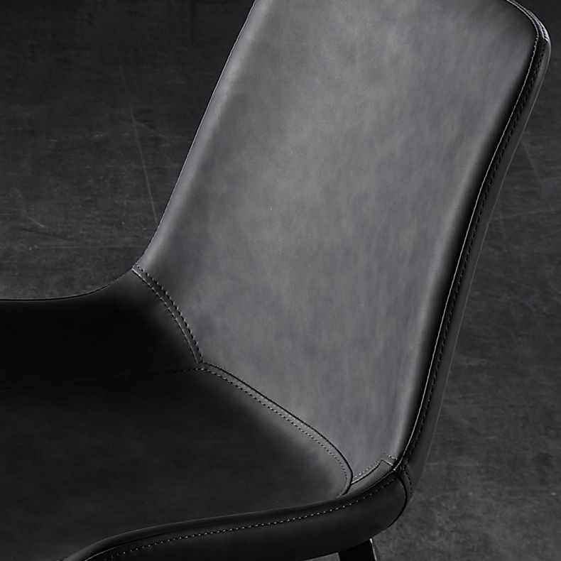 Silla de comedor tapizada de metal con respaldo sólido industrial para interiores