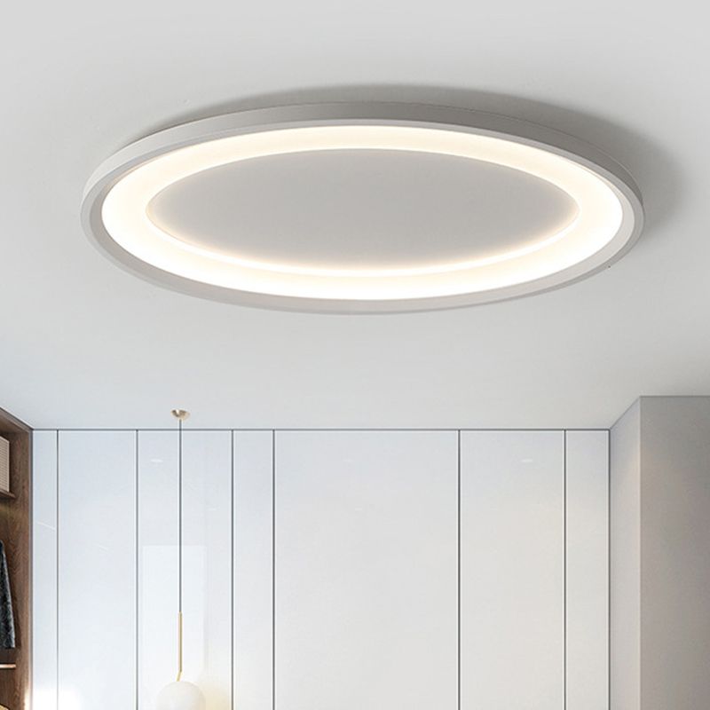 Elliptische dünne Schlafzimmer-flushmount Eisenminimalist 22 "/26" W LED-Unterputz-Deckenleuchte in Warm/Weißes Licht