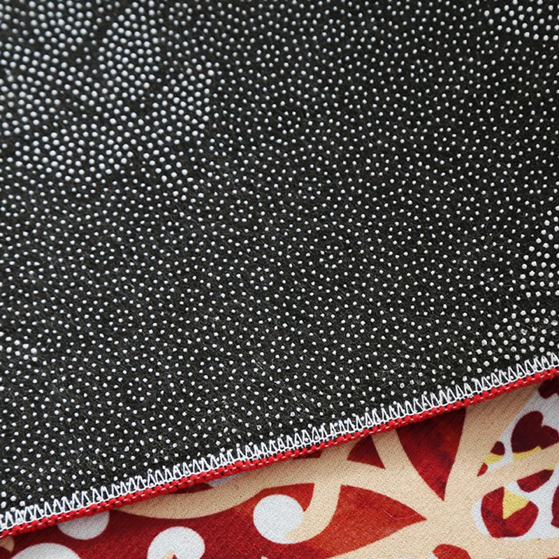 Contemporary Area Carpet European Flower Pattern Indoor Rug Non-Slip Backing Carpet for Home Decor