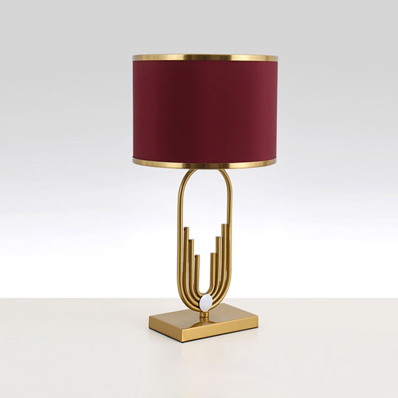 Lampada da tavolo per gli occhi postmoderna Lampada Minimalista Metal Night Stand Light per salotto