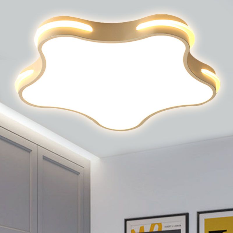 White Star Shaped Flush Ceiling Light Modern Acrylic LED Ceiling Lamp for Boys Bedroom