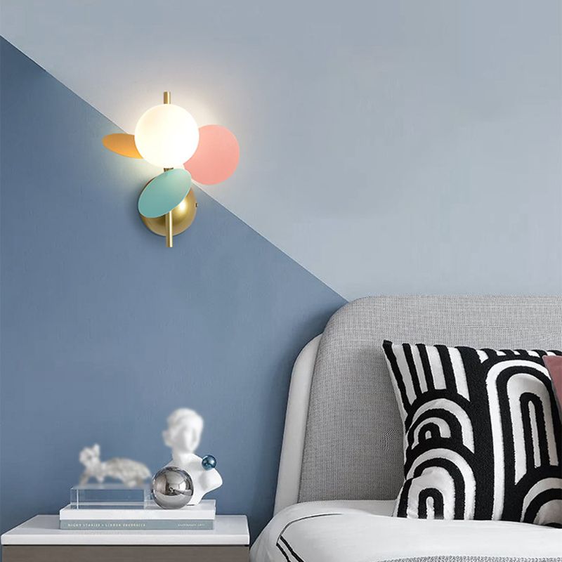 Glass Unique Shape Wall Light Modern Style 1 Light Wall Light Sconce