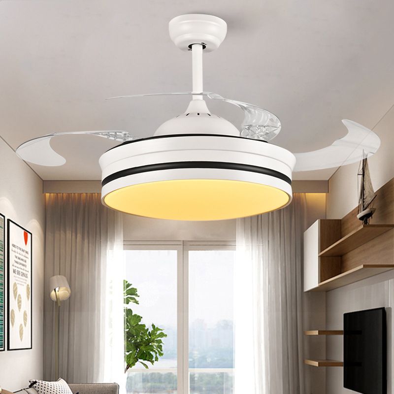 42 "breites metallweißes Anhänger Lüfter Leuchtring LED moderne Halbmontage -Beleuchtung für Wohnzimmer, 4 klare Klingen