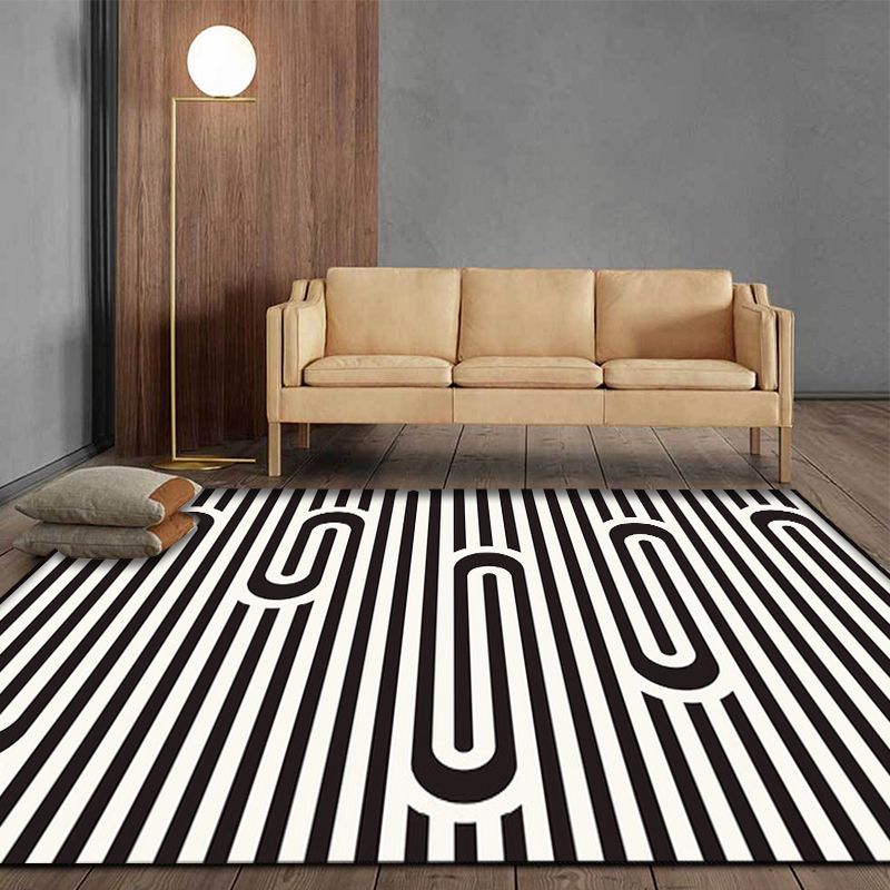 Modern Striped Pattern Rug Black and White Polyester Rug Washable Pet Friendly Non-Slip Area Rug for Living Room