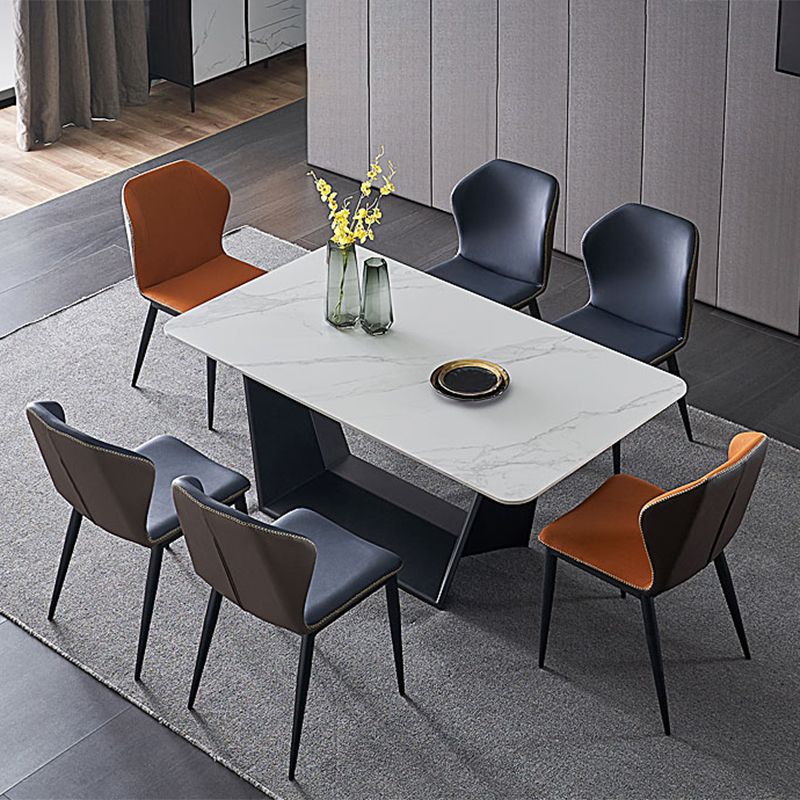 Silla de estilo contemporáneo que cena sillas laterales sin brazos con patas de metal para cocina