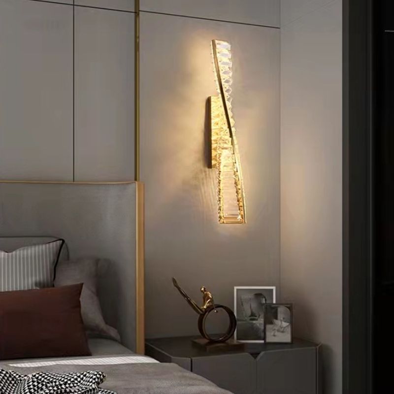 Geometric Shape Metal Wall Sconces Modern 1-Light Wall Mount Light Fixture in Gold