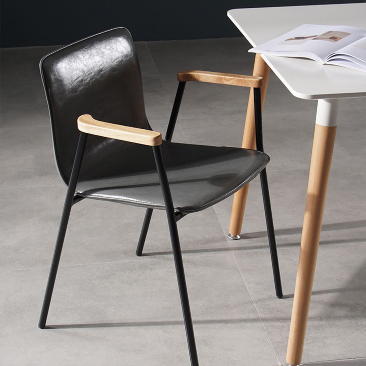 Chaises de salle à manger de style industriel, chaises d'appoint avec bras de cuisine et pieds en métal