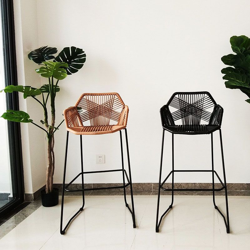 Modern Style Metal Bar Stool with Footrest and Low Back Balcony Lounge Bar Stool 30 Inch