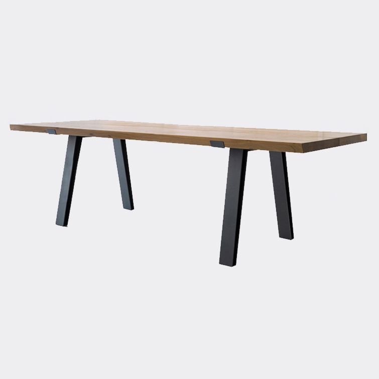 Traditional Luxury Rectangle Dining Room Table Pine Solid Wood Table with 4 Black Legs