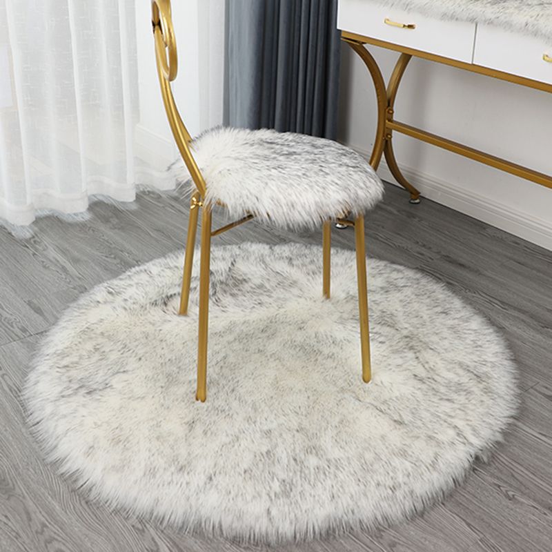 Simplicité tapis rond décontracté