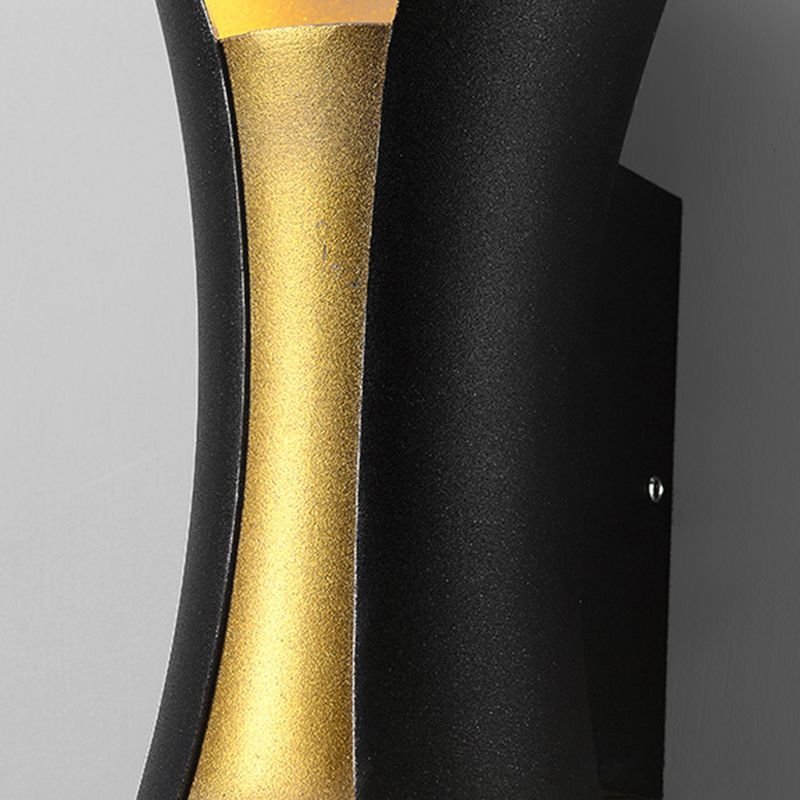 Lampada a parete a LED cilindrica nera nella moderna semplicità in alluminio SPETLE IN MAGLIAMENTO con tonalità di vetro