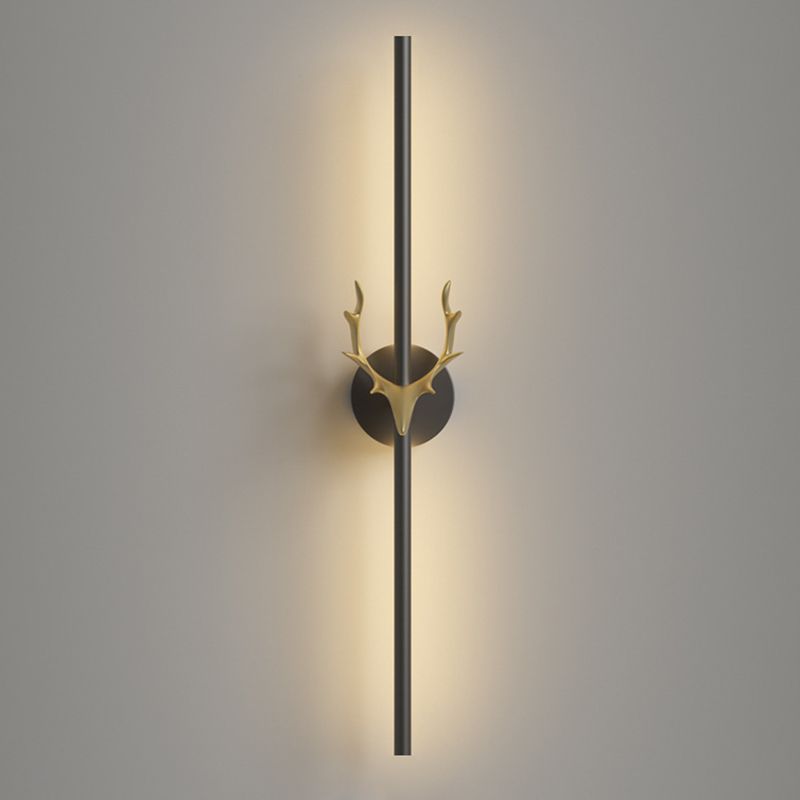 Modern Style Linear Shape Wall Sconce Metal 1 Light Sconce Lighting in Black for Bedroom