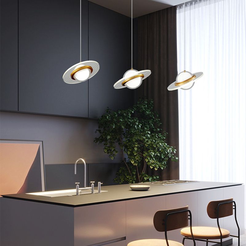 Pendentif à LED de chevet lampe à petite goutte à petite goutte avec une teinte acrylique globe