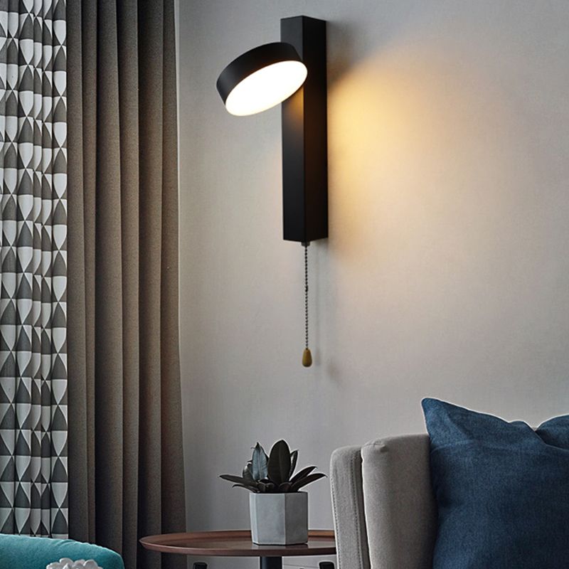 Nordic Metal Wall Light Straight Rotatable LED Wall Sconce for Living Room