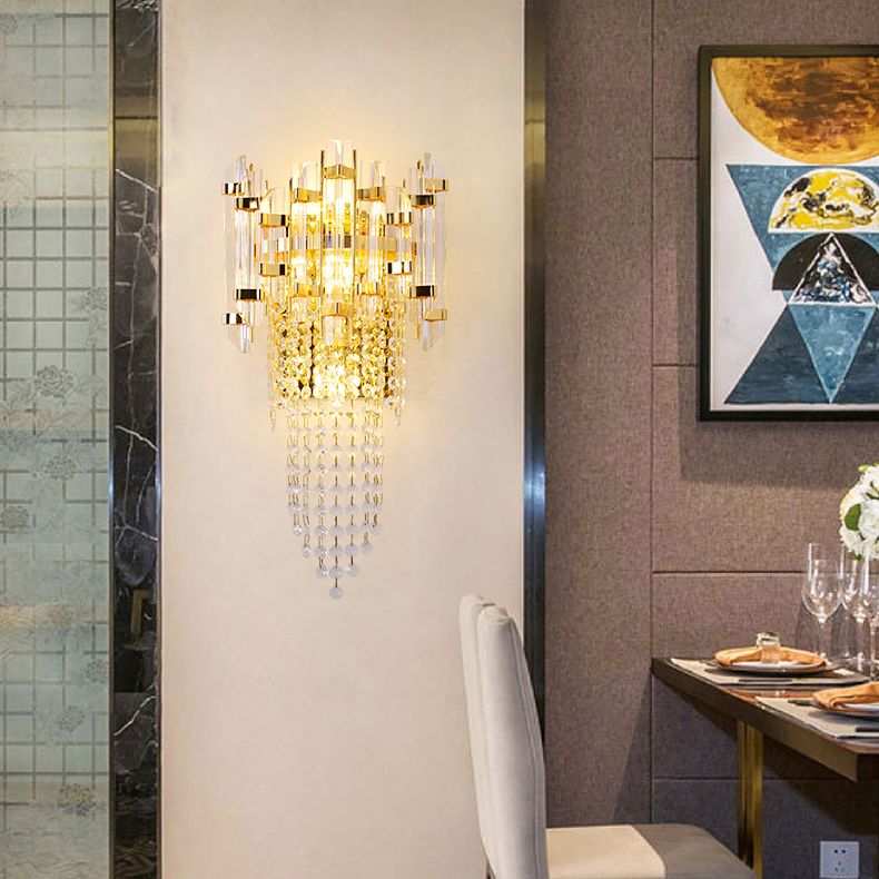 Lámpara de pared de oro de cristal en el estilo artístico moderno de metal electroplacado de 3 luces.