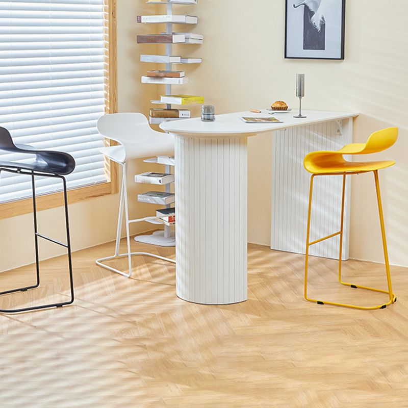 Contemporary Bar Stool Plastic Counter Bar Stool with Metal Legs