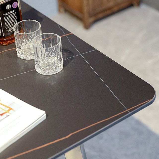 Industriële eettafel Zwart gesinterde stenen eettafel met dubbel voetstuk