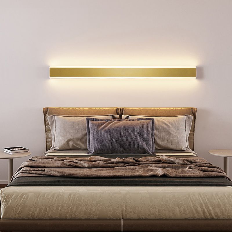 Metal Straight Wall Light Modern Style LED Wall Sconce for Living Room