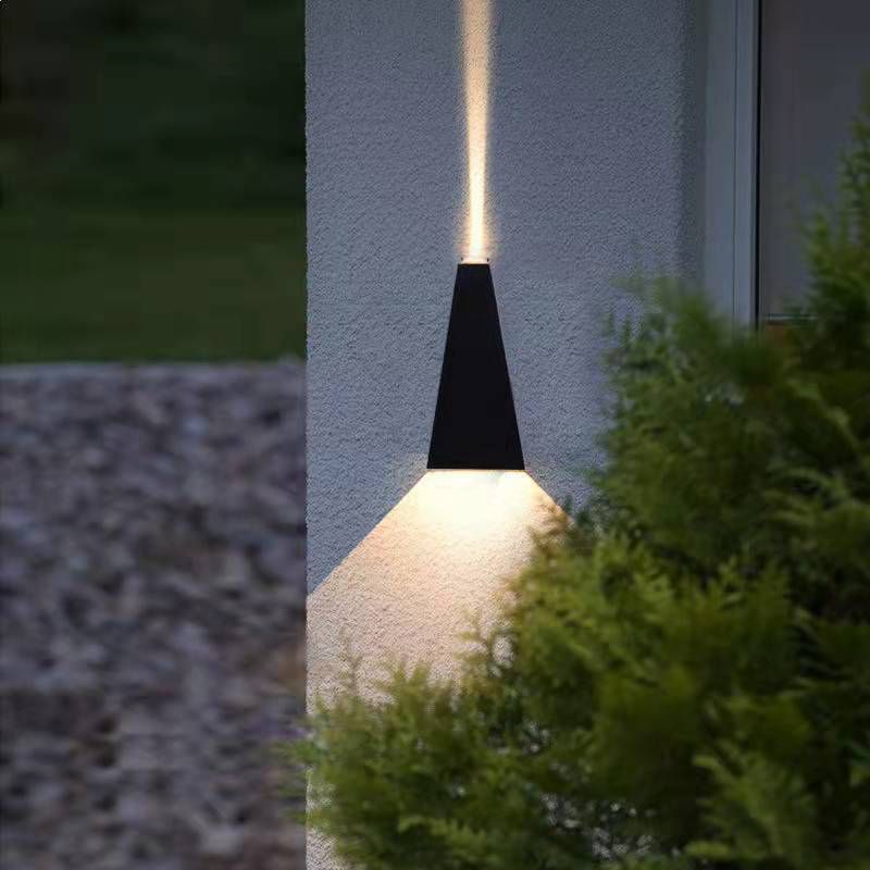 Geometrische Schatten Metallwandbeleuchtung moderner Stil 2 Lichter Wandleuchte Leuchte