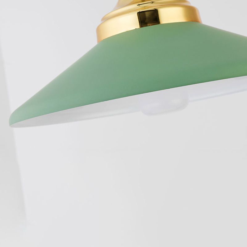 Triangle Dinning Room Down Lighting Pendant Metal Metal Modern Style suspendu Pendant Light