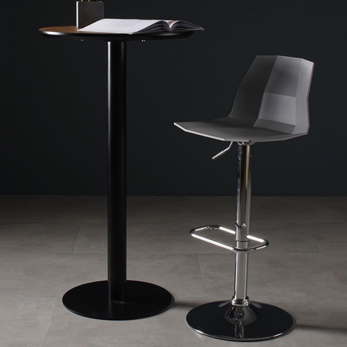 Living Room Nordic Adjustable Barstool PP Seat Bar Stool with Pedal