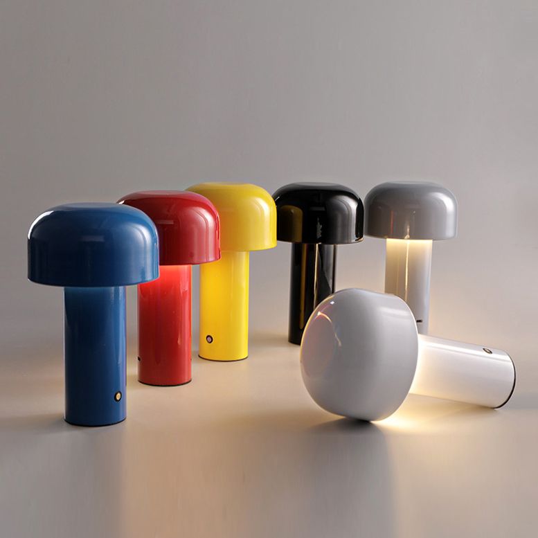 Metal Mushroom Night Table Lamp Minimalist-Style LED Table Light