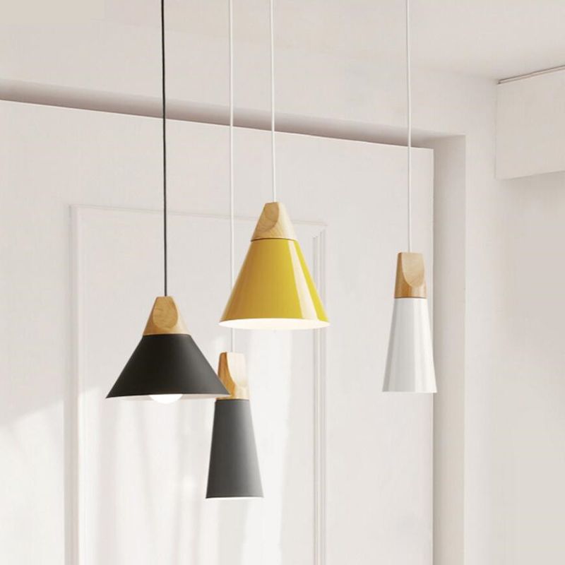 1 Light Metal Tapered  Pendant Lamp Nordic Style Wooden Top Living Room Hanging Lamp