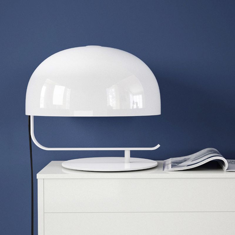 Lampada da comodino postmoderna a forma di fungo, lampada da scrivania metallizzata a 1 testa per camera da letto in bianco/marrone