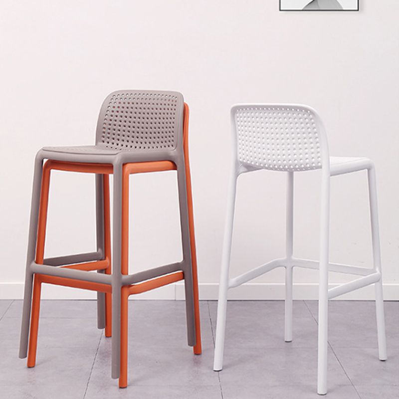 Contemporary PP Bar and Counter Stool Low Back Stool with 4 Legs