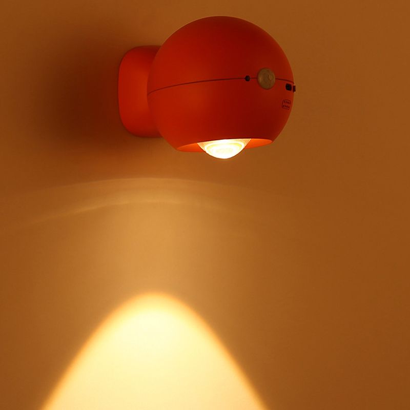 Modernism Single Polished Wall Mounted Sconce Metal Wall Light for Bedroom