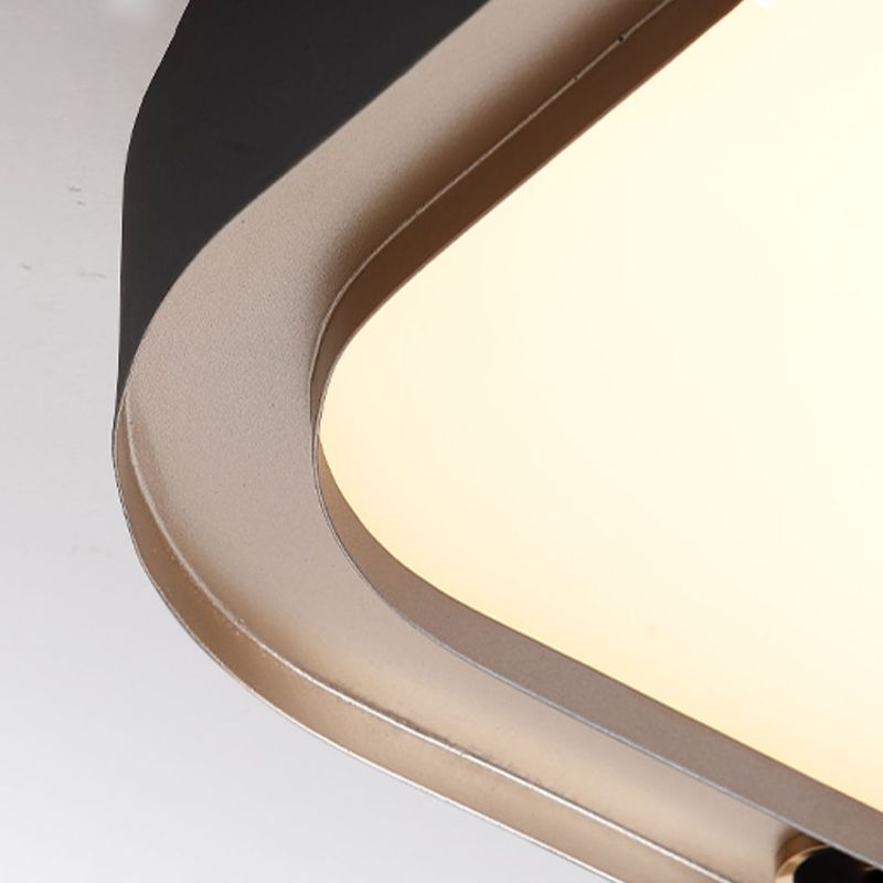 Modernism Flush Mount Metal LED Ceiling Light Fixture in Black for Living Room