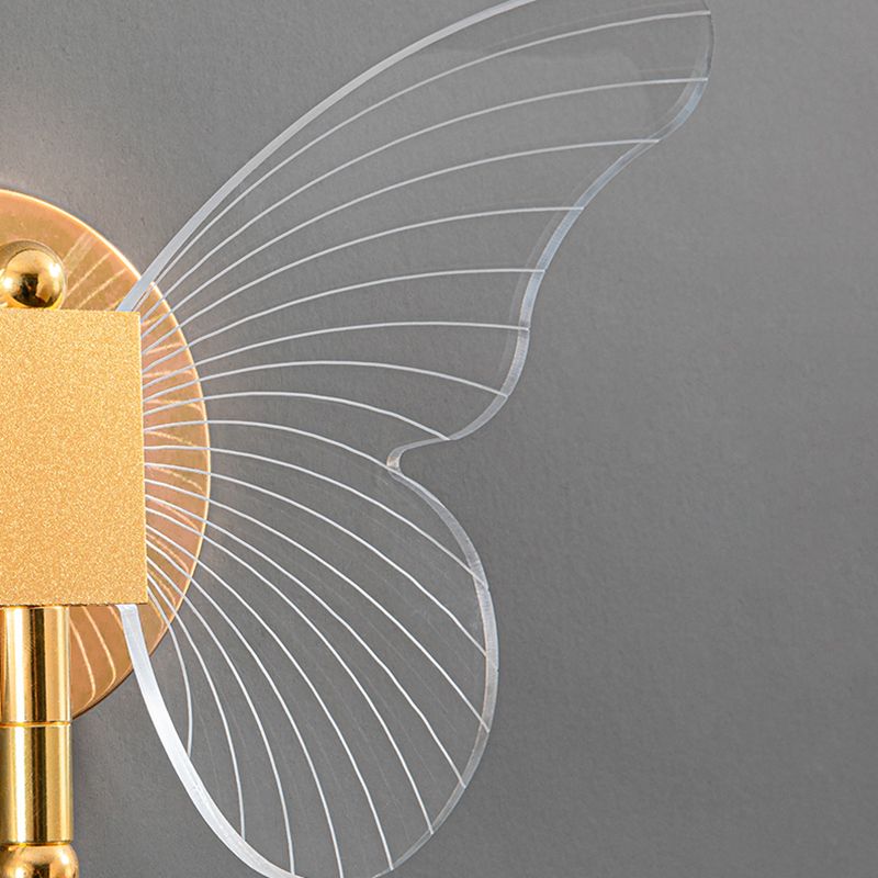 Unique Shade Metal Wall Sconce Modern Style 2 Lights Wall Mount Lighting in Gold